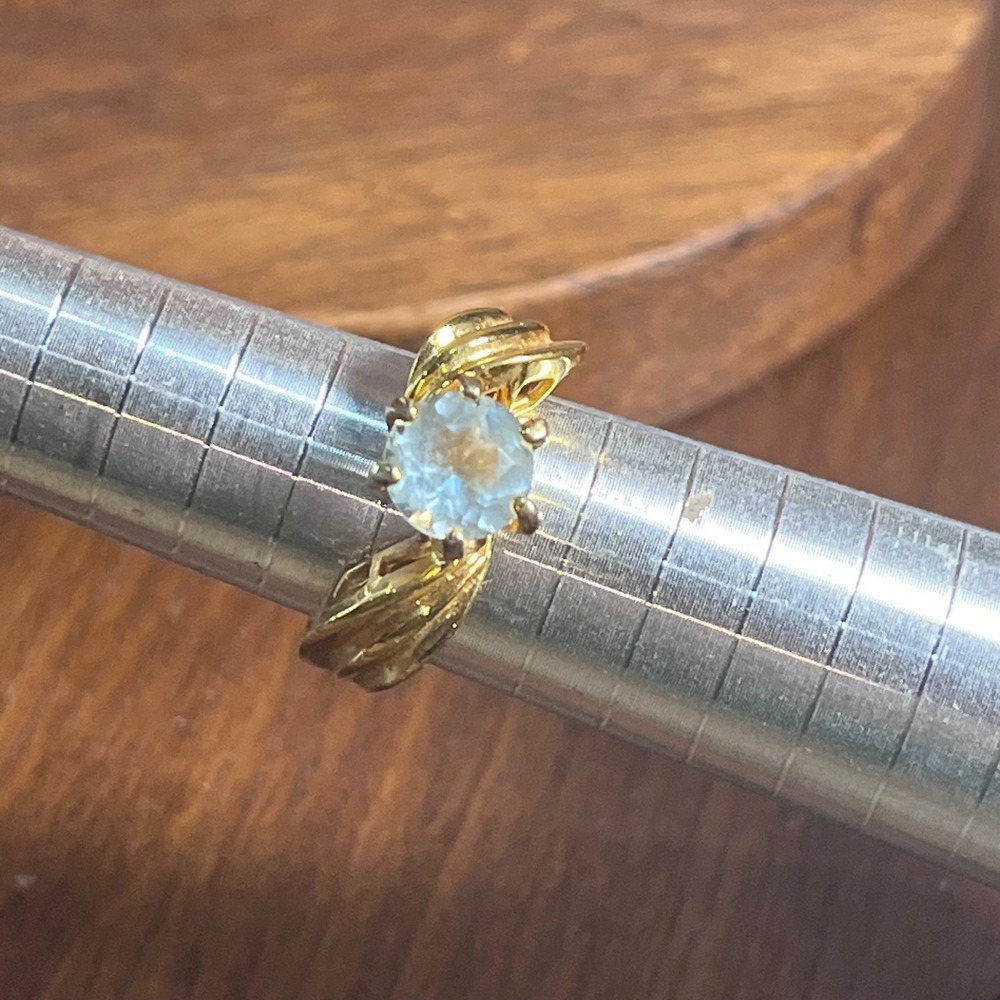 Vtg Gold Plated Aquamarine Solitaire Bypass Ring Size 6.75 Round Blue Stone - Picture 7 of 9